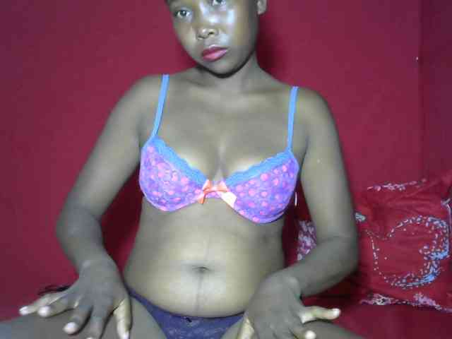 Alyciaa webcam