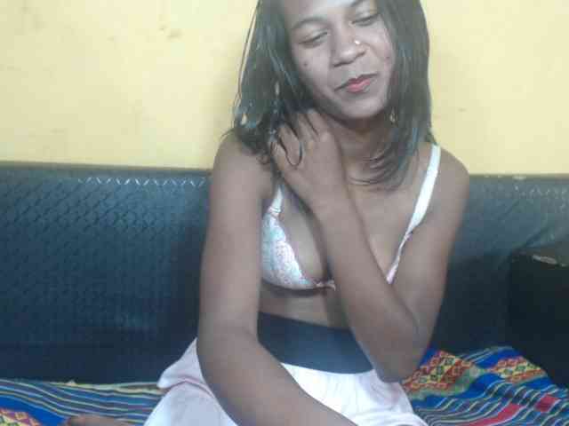 Alyciaa webcam