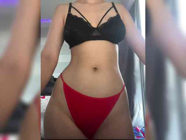 Kira-36 Live Webcam on BongaCams