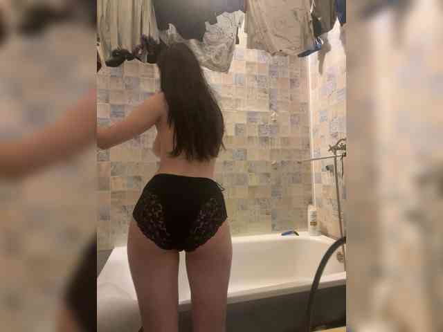Kira-36 Sex Cam Show