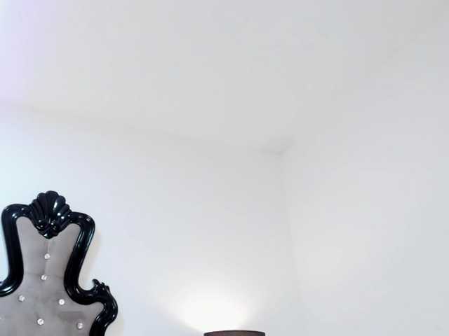 mature-whore live cam preview
