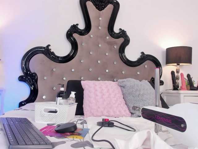mature-whore live cam on BongaCams