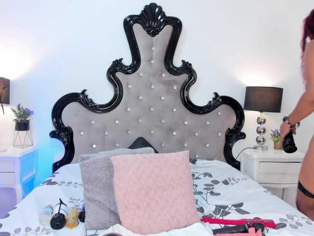 mature-whore live cam preview