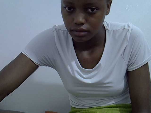 Slimgirl2544 live cam on BongaCams