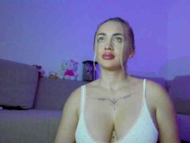 cuteblondiex cuteblondiex
