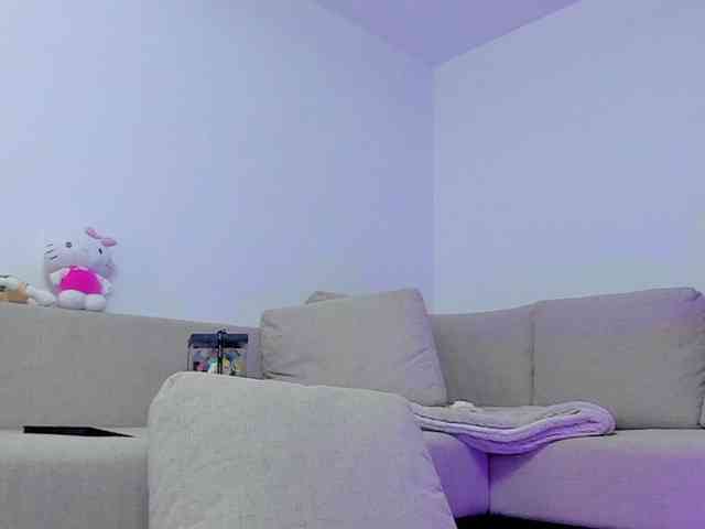 cuteblondiex