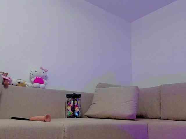 cuteblondiex webcam
