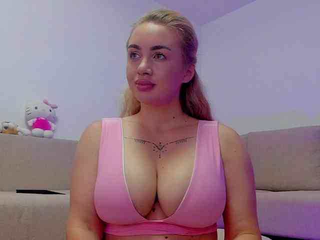 cuteblondiex cuteblondiex