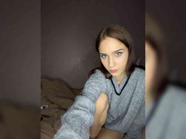 Model: glowww