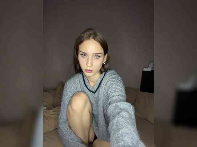 Soffi2 live female cam on bongacams