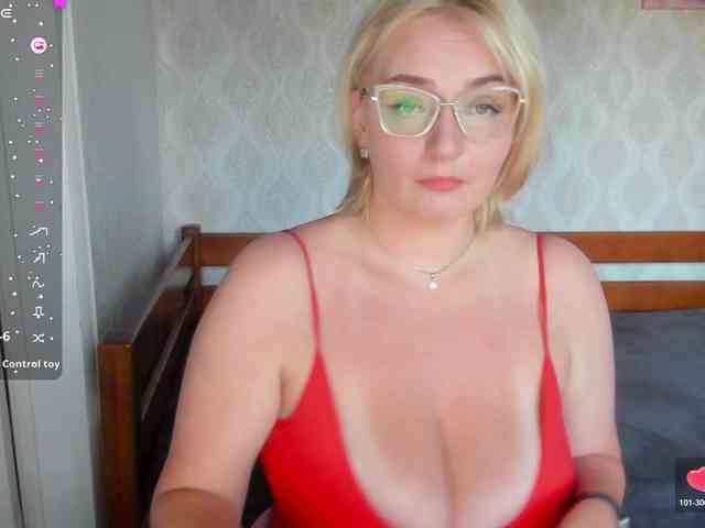 GreenEyesss webcam