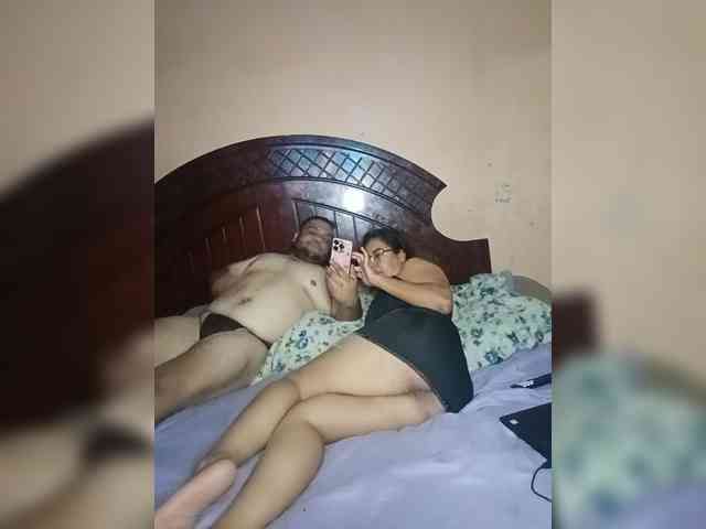 Parejagorditos Live Webcam on BongaCams