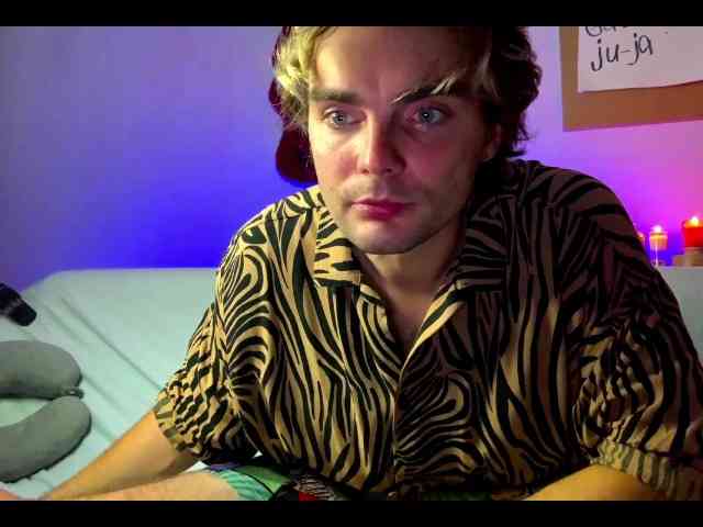 AliasCard Sex Cam Show