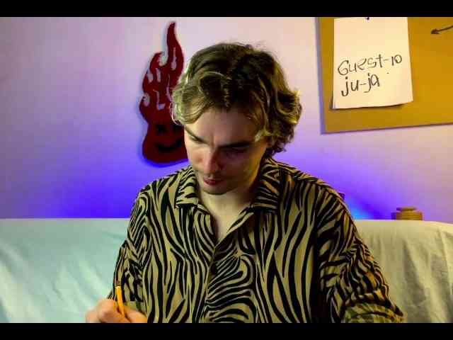 AliasCard Sex Cam Show