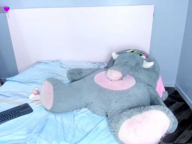 Michelle-Vixen live cam on BongaCams