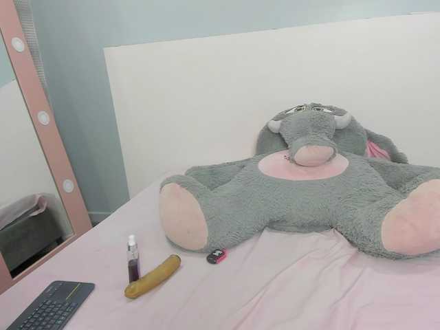 Michelle-Vixen live cam on BongaCams
