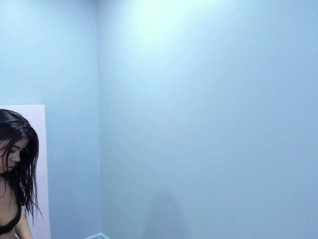 Michelle-Vixen live cam on BongaCams