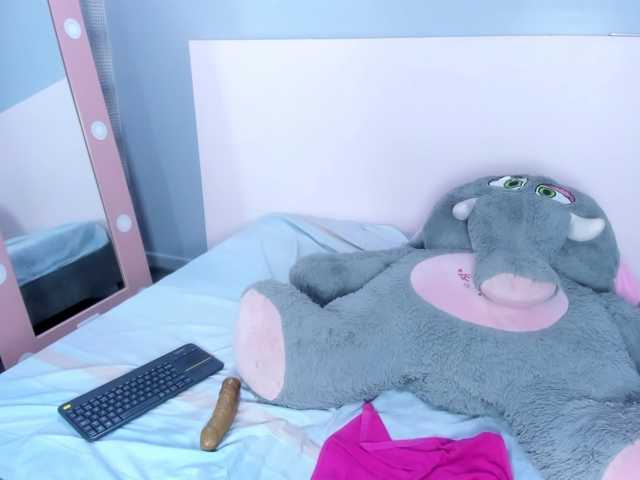 Michelle-Vixen live cam on BongaCams