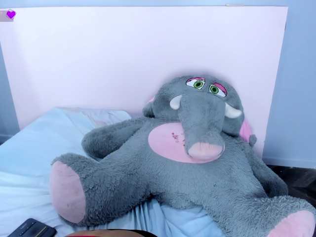 Michelle-Vixen live cam on BongaCams