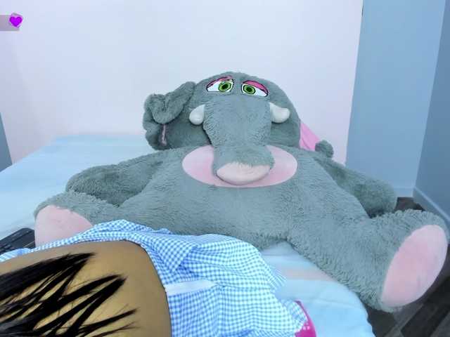 Michelle-Vixen live cam on BongaCams