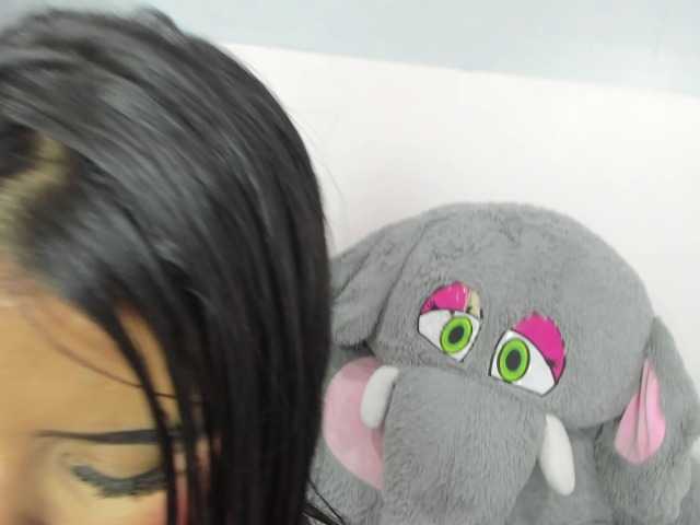 Michelle-Vixen live cam on BongaCams