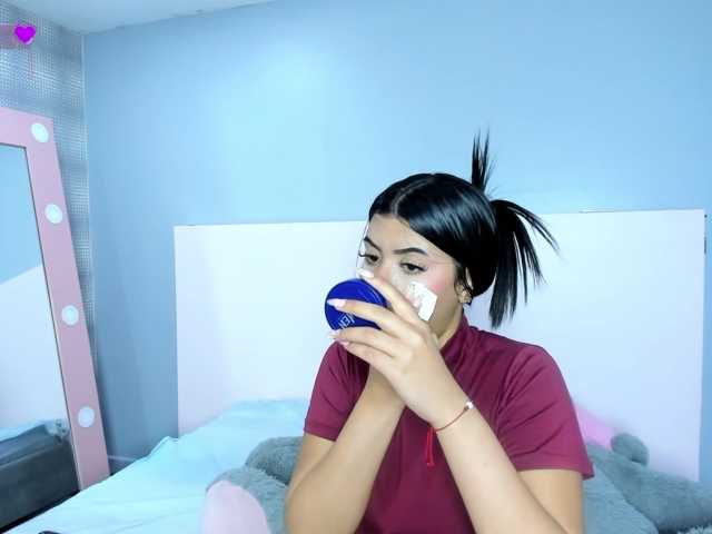 Michelle-Vixen live cam on BongaCams
