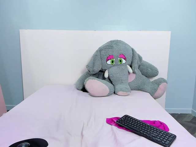Michelle-Vixen live cam on BongaCams