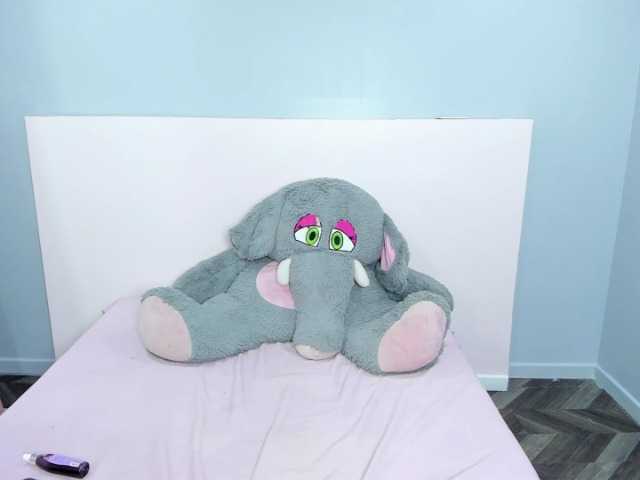 Michelle-Vixen live cam on BongaCams