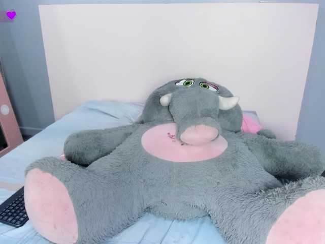Michelle-Vixen live cam on BongaCams