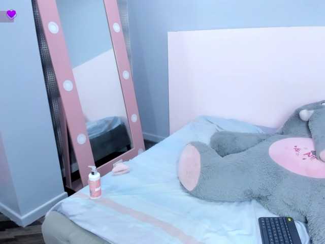 Michelle-Vixen live cam on BongaCams