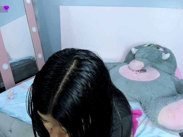 Michelle-Vixen live cam on BongaCams