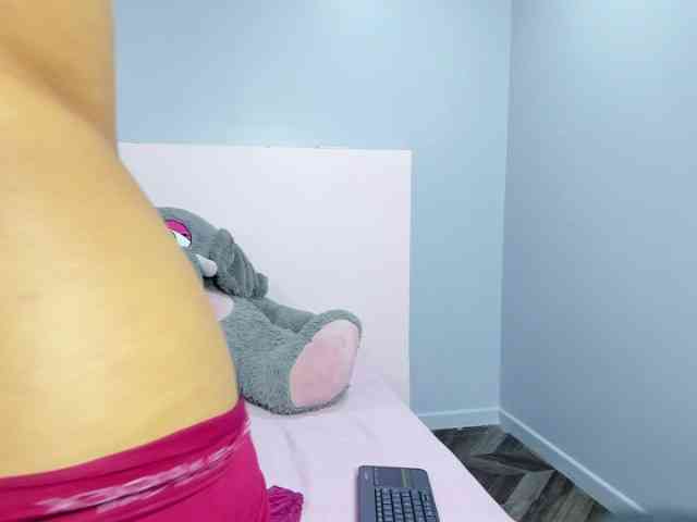 Michelle-Vixen webcam
