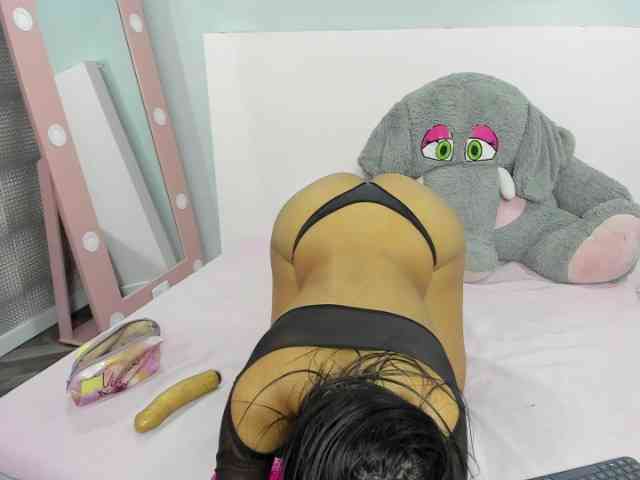 Michelle-Vixen webcam