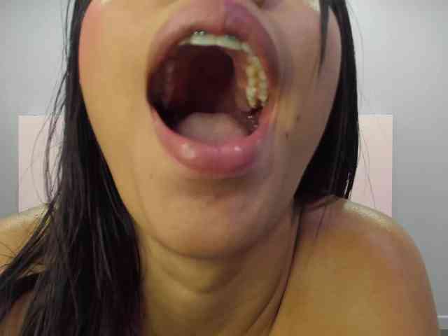 Michelle-Vixen webcam