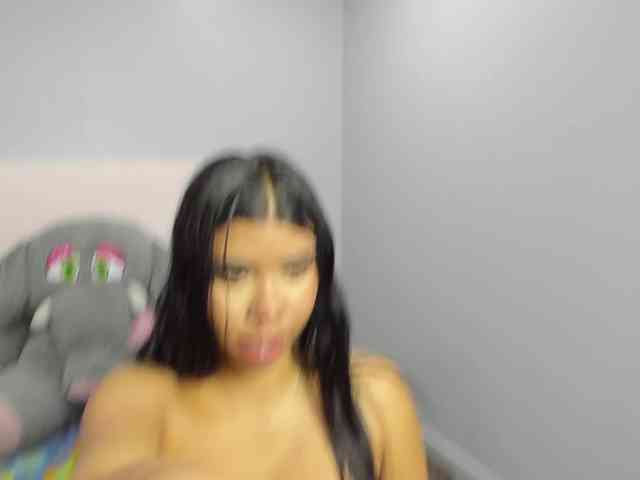 Michelle-Vixen webcam