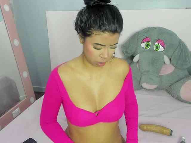 Michelle-Vixen webcam