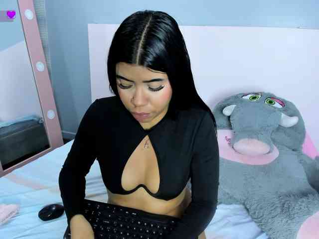 Michelle-Vixen webcam