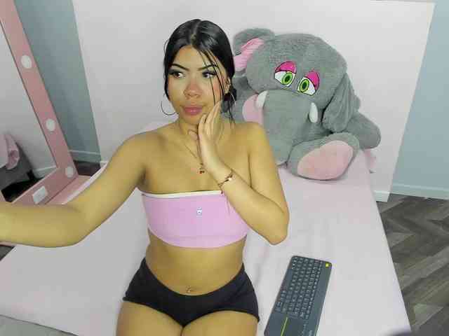 Michelle-Vixen webcam