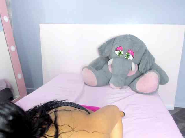 Michelle-Vixen webcam