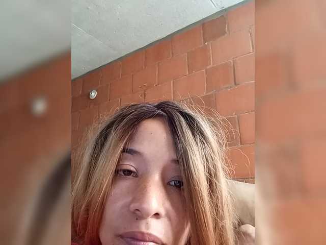 Junioryteresa live cam on BongaCams