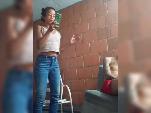 Junioryteresa live cam on BongaCams
