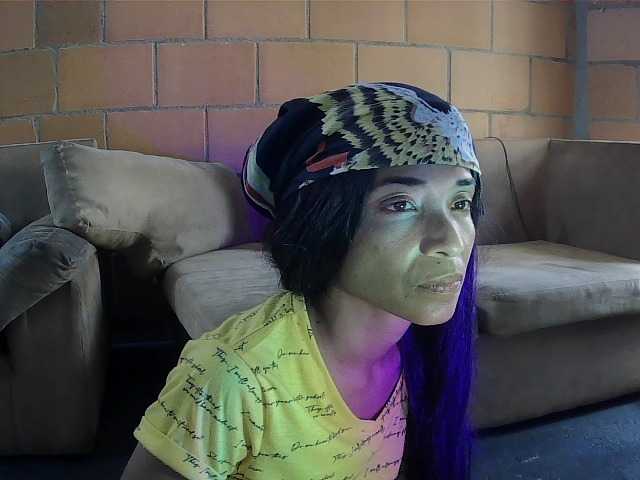 Junioryteresa live cam on BongaCams