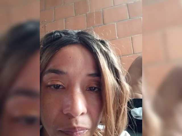 Junioryteresa live cam on BongaCams