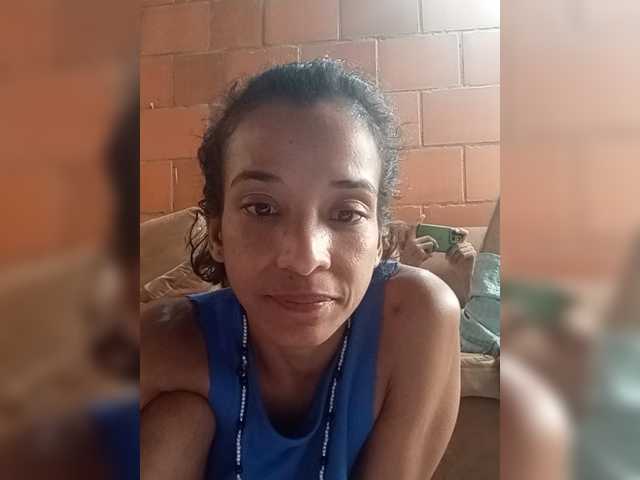 Junioryteresa live cam on BongaCams