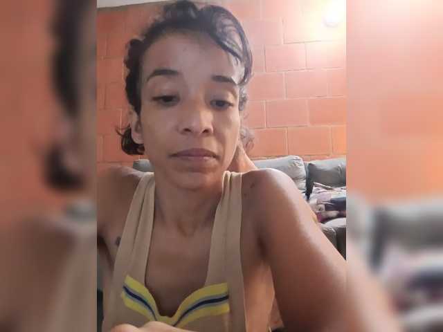 Junioryteresa live cam on BongaCams