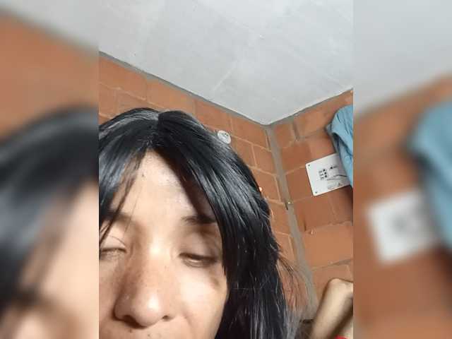Junioryteresa live cam on BongaCams