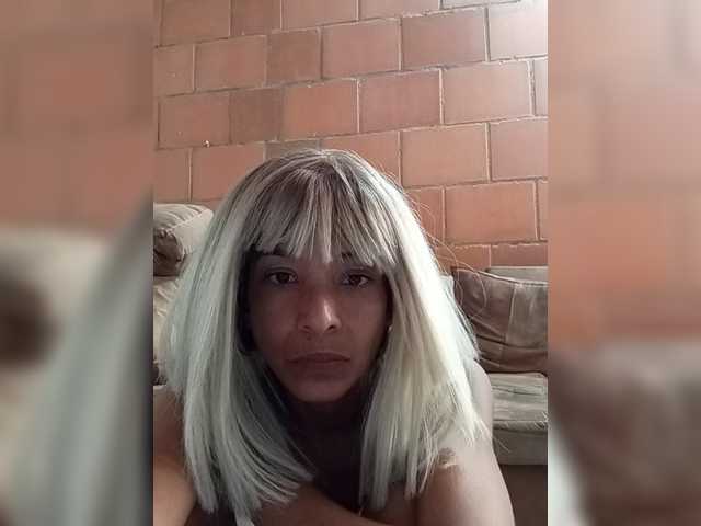 Junioryteresa live cam on BongaCams