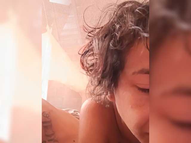 Junioryteresa live cam on BongaCams
