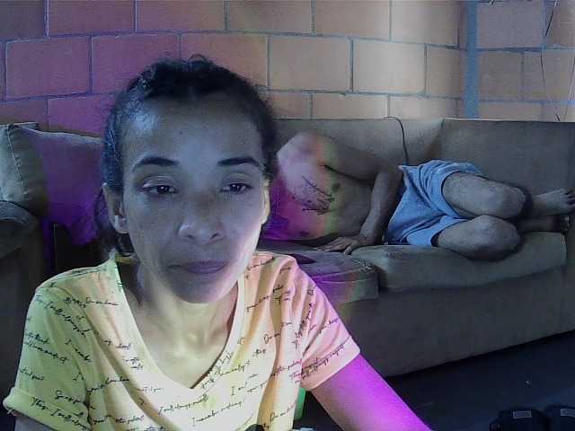 Junioryteresa live cam on BongaCams