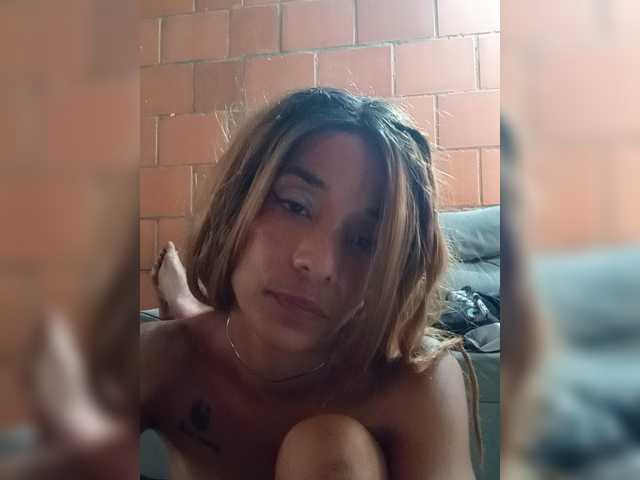 Junioryteresa live cam on BongaCams